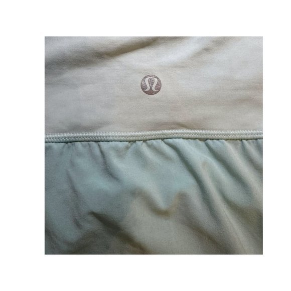 Lululemon Menthol Activewear Top (Mint Green and White) Size 6 - Picture 2 of 4
